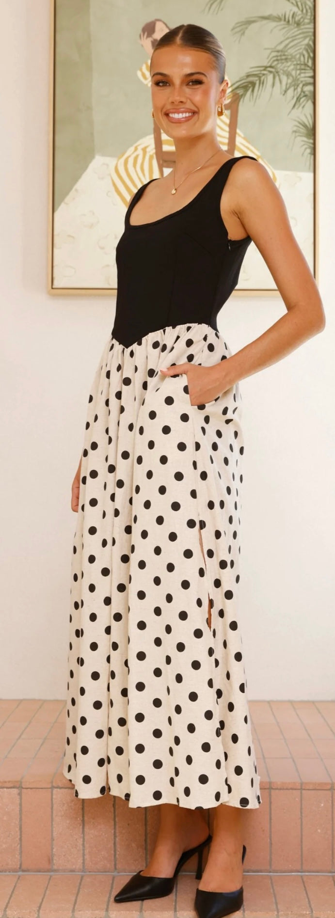 White Closet Oak and Black Spot Maxi